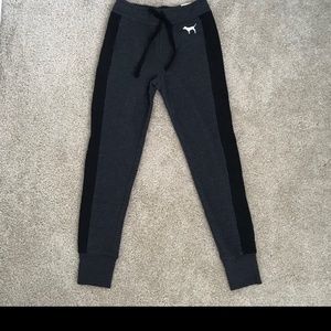 ISO these gray and black skinny joggers in xs